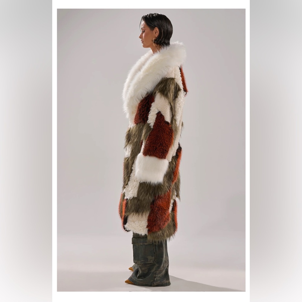NWT Akira Patchwork Faux Fur Coat in Cream, Olive & Rust    1X /2X - Picture 6 of 12